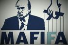 Korupční kauza baví svět: MAFIFA i Blatter za mřížemi