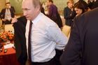 Putin možná opustí summit G20 dřív. Vadí mu kritika Západu