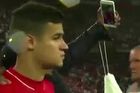 Nejsmutnější fotbalové selfie? Fanoušek si odchytil Coutinha po prohraném finále