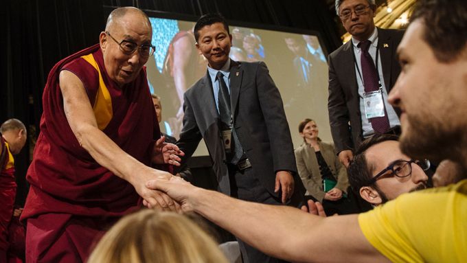 Skladba Compassion z dalajlamova alba Inner World, které vychází toto pondělí. Foto: Lukáš Bíba.