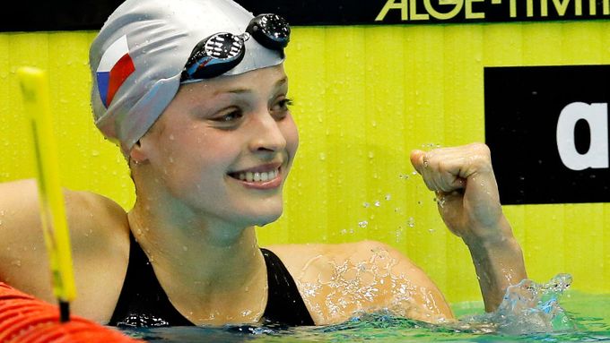 Simona Baumrtová na ME v roce 2013 získala čtyři medaile, teď by si ráda doplavala pro další