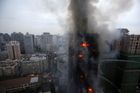 Při požáru dvou obytných domů na východě Číny uhořelo 11 lidí