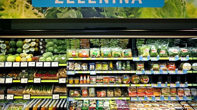 Supermarketům a dalším obchodům zaměřeným na potraviny rostly tržby nejvíc ze všech.