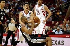Hvězdný Lin dá Harvardu milion dolarů na opravu basketbalové haly
