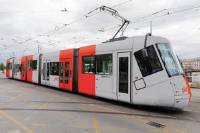 Nový design tramvají může na lidi působit jako stroboskop, říká historik MHD