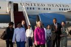 Clintonová je v Barmě. Uvolní Američané sankce?
