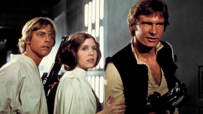 Harrison Ford (vpravo) pokračuje ve Star Wars jako Han Solo.