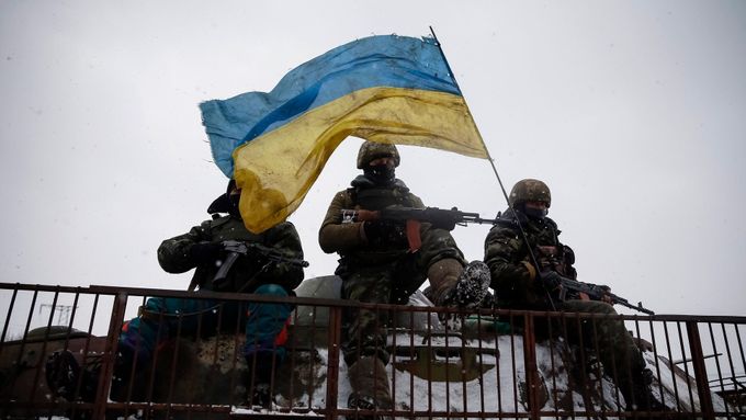 V obklíčeném Debalceve je podle odhadů zhruba tisíc ukrajinských vojáků.