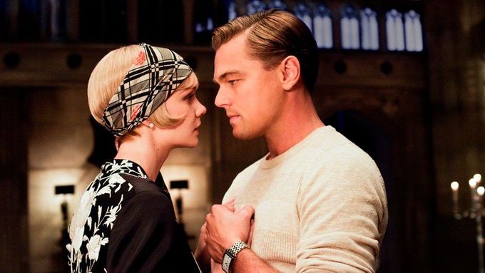 Carey Mulligan a Leonardo DiCaprio ve Velkém Gatsbym
