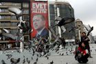 Opoziční list kritizoval tureckou vládu. Prokurátor pro třicítku jeho zaměstnanců žádá doživotí