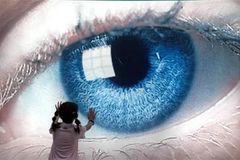 Kompletně ochrnutí lidé se mohou naučit psát očima