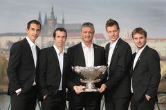 Daviscupový tým získal za salátovou mísu Zlatého kanára