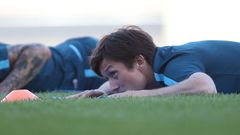 Rosický baví internet. Na Spartu prý jede Švejk na vozíku, Özil mu ale popřál hodně štěstí