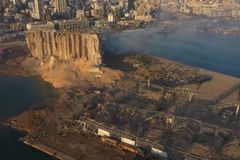 Takto vypadá zkáza Bejrútu z dronu. Mohutnou explozi cítili až na Kypru