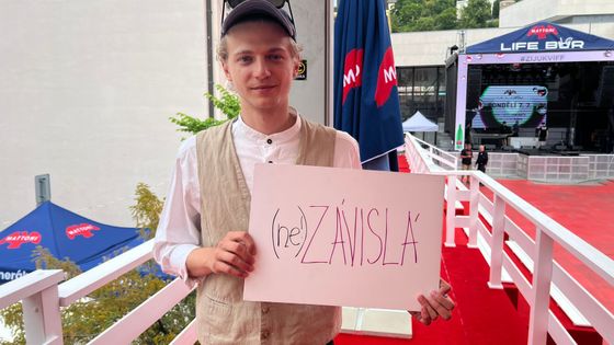 Herec Tomáš Dalecký byl hostem v podcastu (ne!)ZÁVISLÁ.