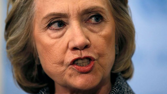 FBI prozkoumá nově objevené e-maily Hillary Clintonové