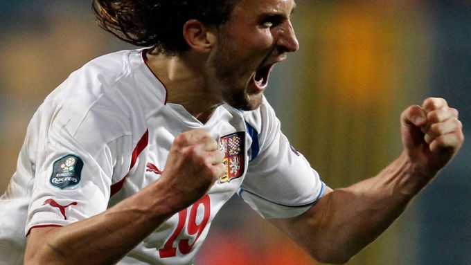 Jiráček slaví gól proti Černé Hoře