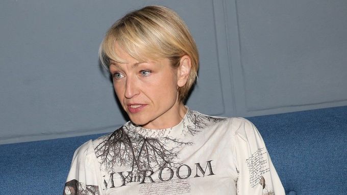 Herečka Klára Cibulková byla v září 2025 odvolána z funkce ředitelky Divadla Viola.