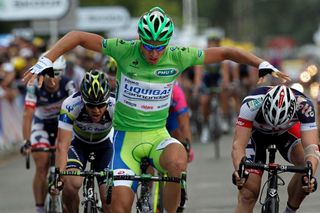 Peter Sagan se raduje z vítězství v šesté etapě Tour 2012.