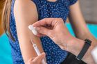 Rodiče nenechali očkovat děti, v Maďarsku jim je chtěli odebrat z péče