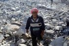 Při náletech syrské armády u Damašku zahynulo téměř sto lidí