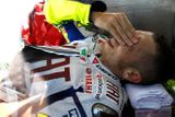 Ovšem ani takovému mistru řidítek se nevyhnuly vážné nehody. Nejhorší byl pád v tréninku na GP Itálie 2010, kdy si na několikrát zlomil holenní kost. Jenže už o 41 dní pozdě už zase závodil a vítězil.
