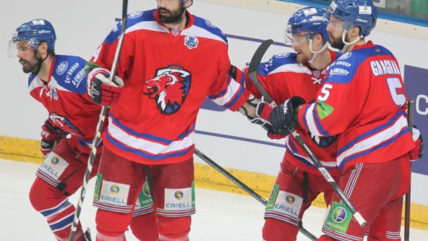 KHL, Lev - Jaroslavl: radost hráčů Lva - Ryan O'Byrne (24)