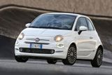 Další modernizovaný model je na 17. příčce. Retro miniauta Fiat 500 se prodalo 103 014 kusů.