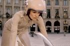 Keira Knightley je v reklamě pro Chanel příliš nahá