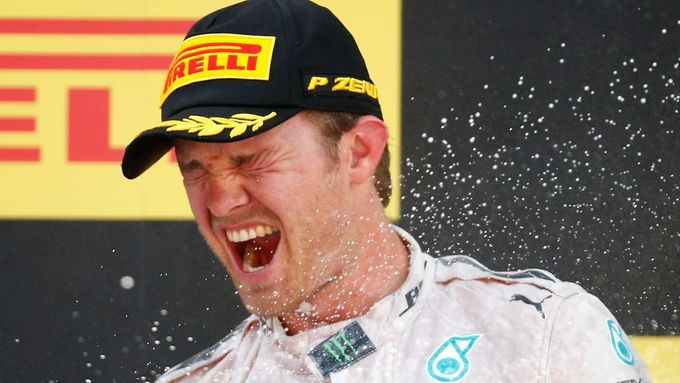 Nico Rosberg si v Barceloně dojel pro deváté vítězství v kariéře pilota formule 1.