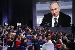 Ruské volby: Mýtus svatého Putina. Mýtus stability. Mýtus volby. Nacionalismus zakrývá bídu