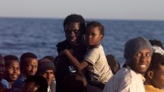 Uprchlíci na cestě přes Středozemní moře