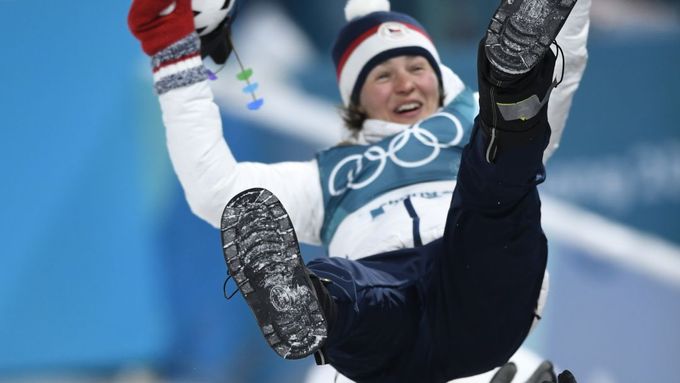 Veronika Vítková slaví s týmem olympijský bronz.