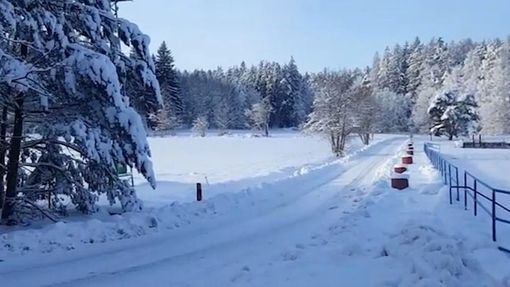 Sněhová nadílka a slunečné počasí ve Zderazi na Vysočině