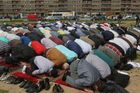 Hřích policie v mešitě odstartoval antiislámskou propagandu