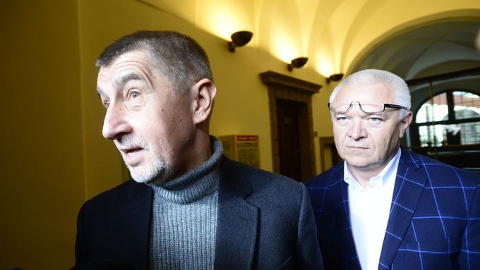 Dvojice klíčových antipolicejních útočníků: Andrej Babiš a dvojka ANO Jaroslav Faltýnek.