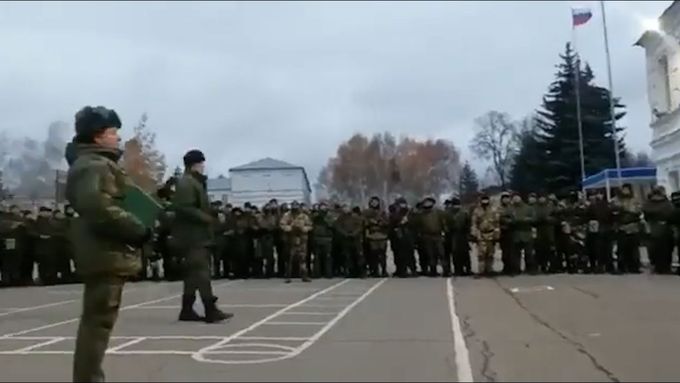 Ruští vojáci z Čuvašska nechtějí jít na frontu, dokud neobdrží slíbené peníze.
