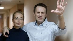 Ruský opoziční bloger Alexej Navalnyj s manželkou.