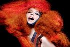 Björk medituje nad vztahem přírody a techniky i popem