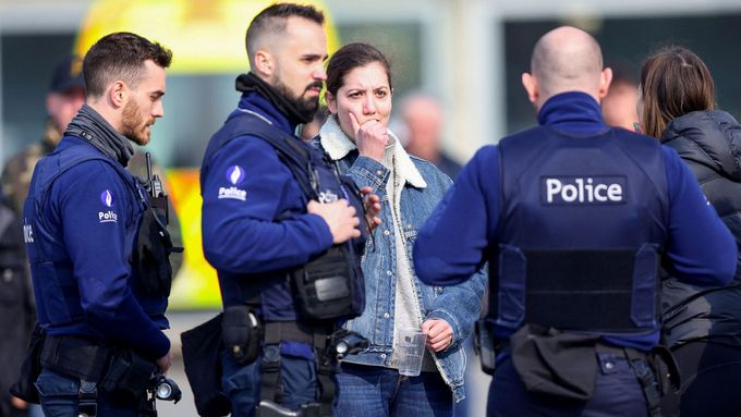 Policisté v belgickém městě La Louvière vyloučili, že by mohlo jít o teroristický útok, a přiklánějí se k možnosti, že došlo k tragické nehodě.