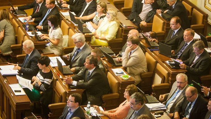 Poslanecká sněmovna bude o vydání Stupčuka hlasovat na další schůzi.