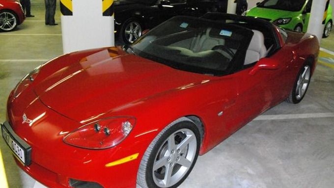 Corvette patří k nejžádanějším vozům exkluzivní autopůjčovny
