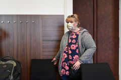 Za schvalování útoku na mešity dostala žena podmínku. Žalobce pro ni žádá vězení