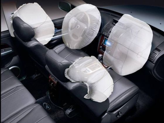 NOVÉ: auto.aktualne.cz Airbag