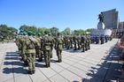 Politici, vojáci a další čelní představitelé státu dnes oslavili 73. výročí konce druhé světové války v Evropě u Národního památníku v Praze na Vítkově.