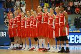 České basketbalistky mají za sebou první utkání na domácím evropském šampionátu v Hradci Králové.