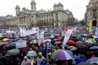 Tisíce Maďarů protestovaly proti vládním reformám ve školství