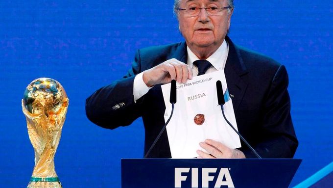Šéf FIFA oznamuje pořadatele MS 2018.