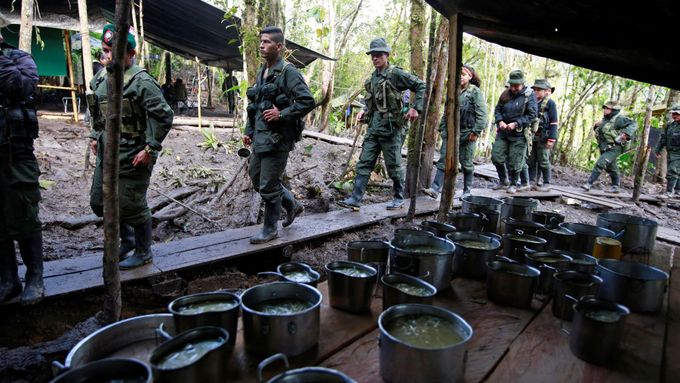 Vojáci kolumbijské gerily FARC.