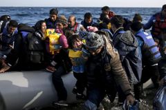 Egejské moře vyplavilo těla šesti dětí z Afghánistánu. Mířily z Turecka do Řecka